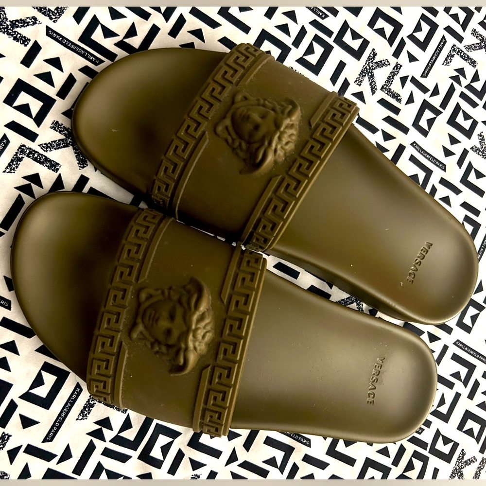 Versace slide sandal size 45/12